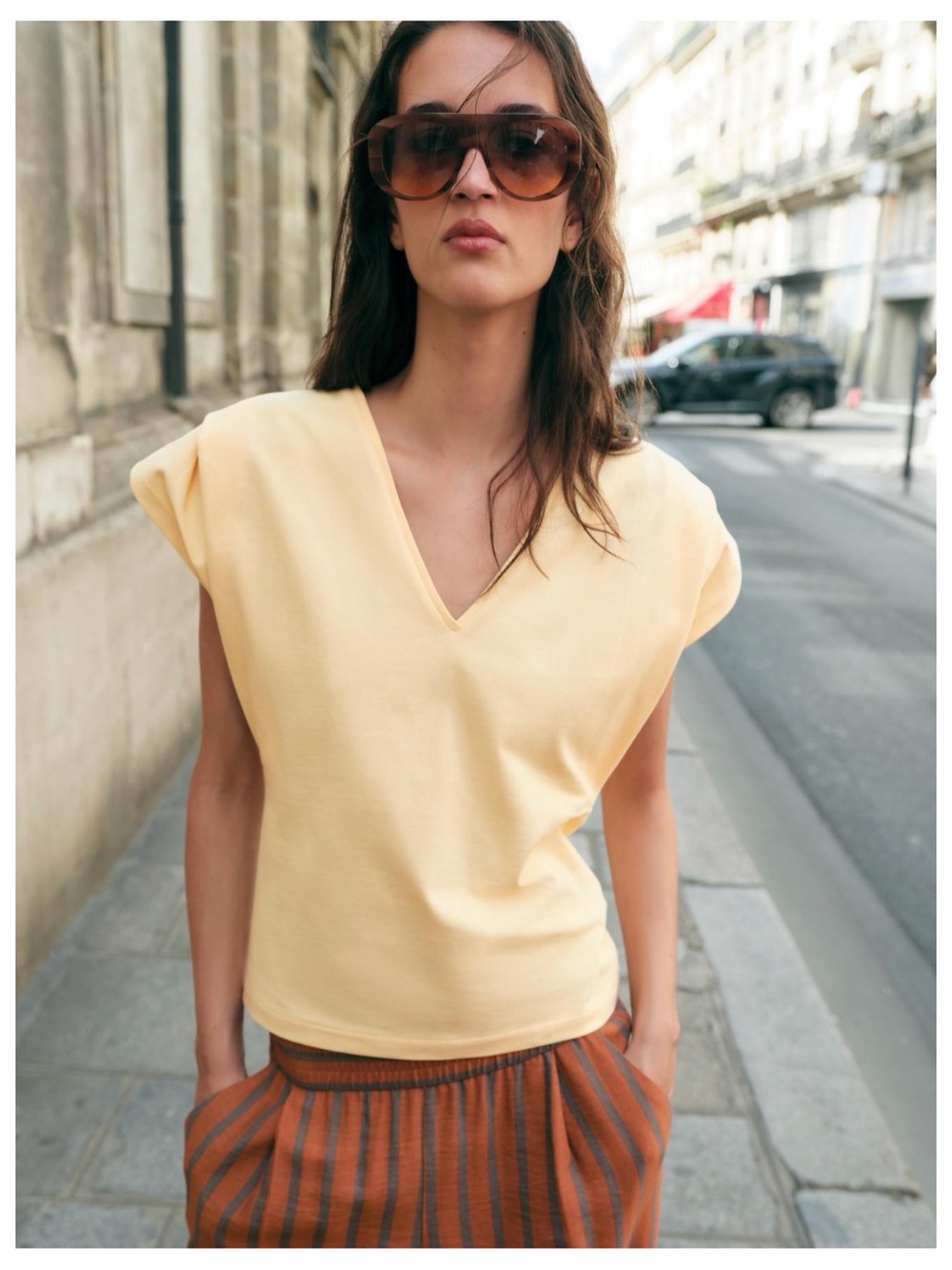 Zara Women’s V-Neck Cap-Sleeve Top in Pale Yellow